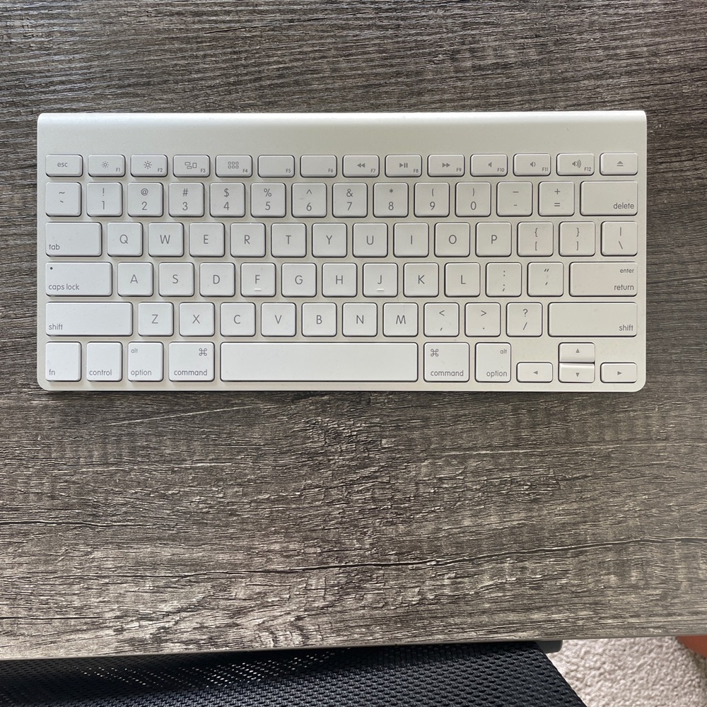 Apple Wireless Keyboard